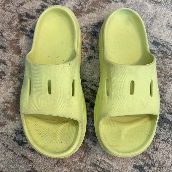 HOKA ORA 3 RECOVERY SLIDES
 Color is Honeydew men’s 10 or Women’s 12 - Picture 2 of 7